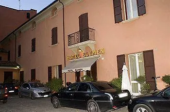 Blumen Hotel 3*