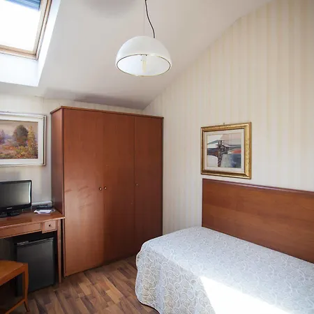 Blumen Hotel 3*
